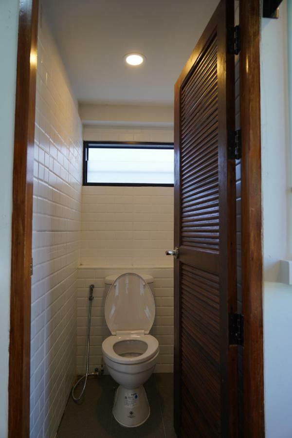 Slee Hostel Chiangmai (Adults Only) Chiang Mai Ngoại thất bức ảnh